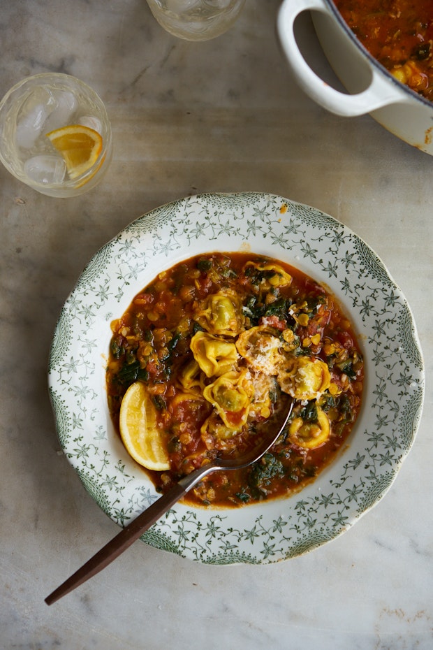 Curried Tomato Tortellini Soup