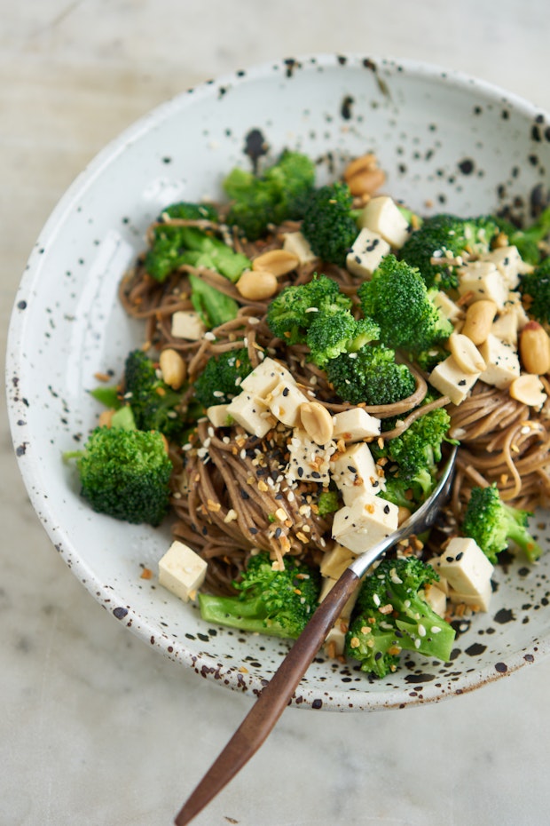 Last Minute Everything Bagel Noodle Bowl