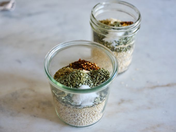 https://images.101cookbooks.com/MEAL-IN-JAR-ITALIAN-BARLEY-SOUP-h.jpg?w=680&auto=compress&auto=format