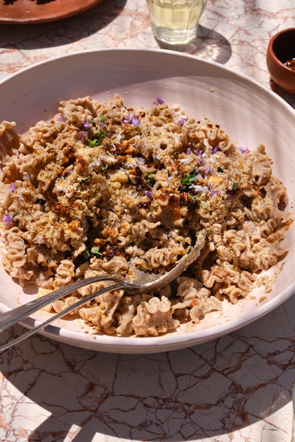 Pasta with Creamy Crushed Walnut Sauce