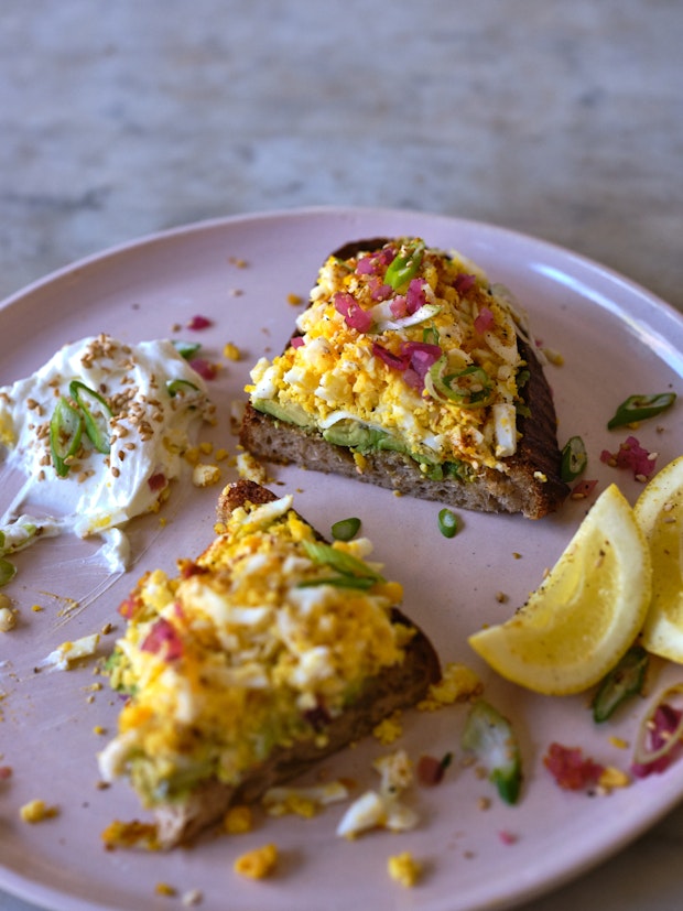 Cross-section photo of Grated Egg Salad Sandwich