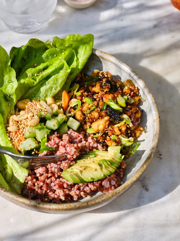 Spicy Tempeh Crumble Bowl