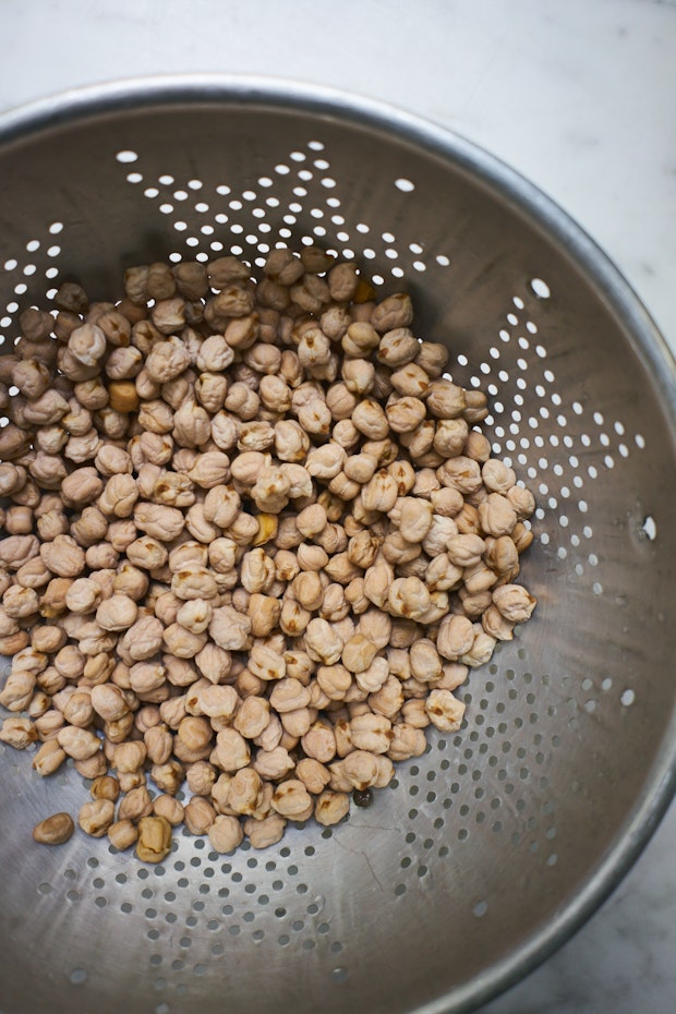 Turmeric Soaked Chickpeas