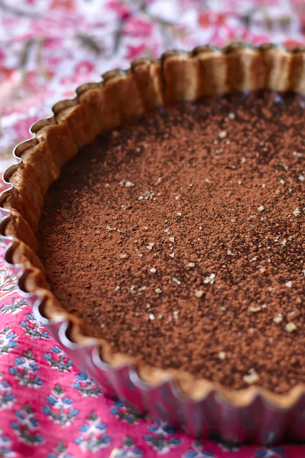 chocolate tart in a tart pan