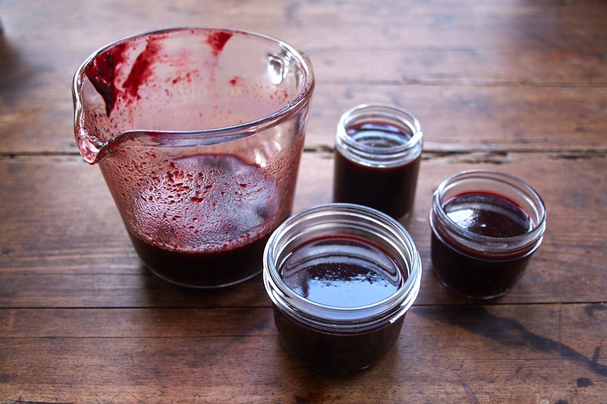 Homemade Blackberry Syrup