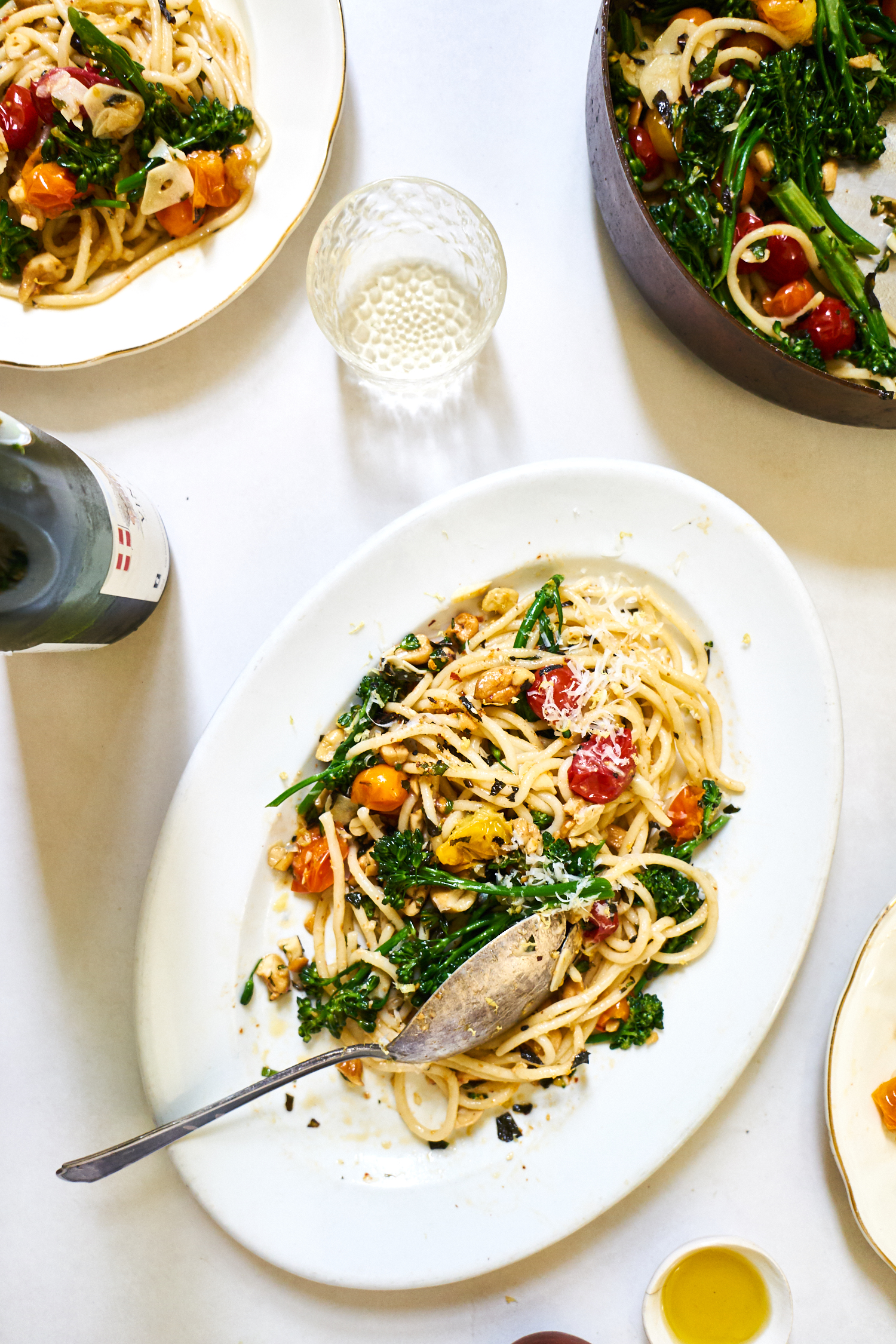 Quick Blistered Cherry Tomato Spaghetti