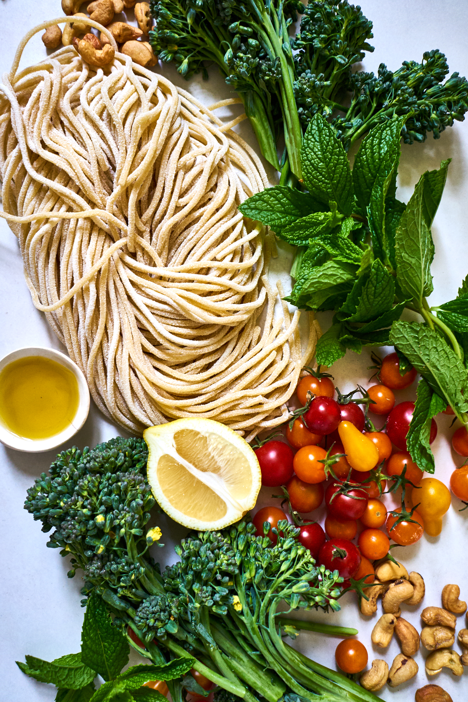 Quick Blistered Cherry Tomato Spaghetti