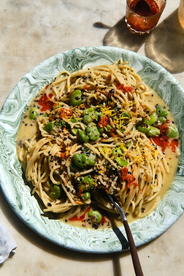 Mie citron dengan mentega bawang putih miso