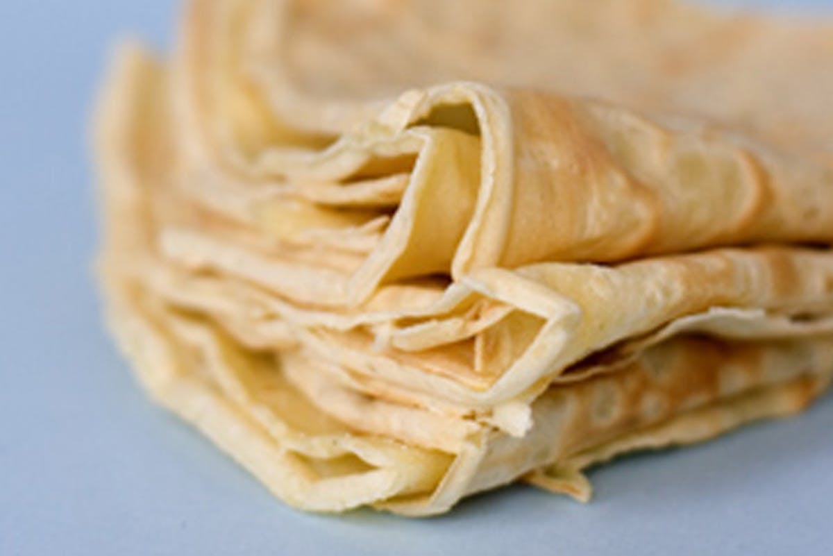 How to use a crepe maker for absolutely perfect crepes {SO EASY