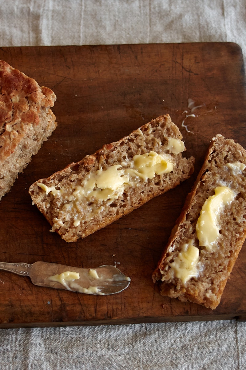 Easy Honey Whole Wheat Oat Bread - Lovely Little Kitchen