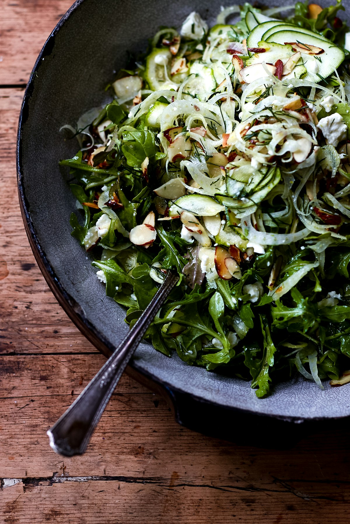 https://images.101cookbooks.com/fennel-salad-recipe-23-v.jpg?w=1200&auto=format