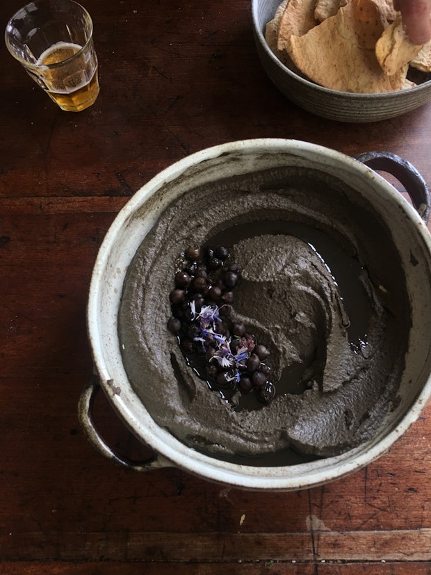 Goth Hummus / Black Tahini Hummus Recipe