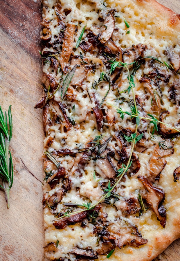 13 Grilled Pizza Ideas for this Weekend