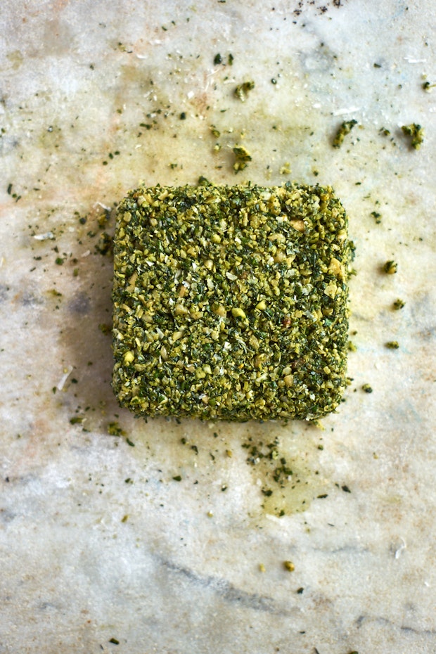 How to make pesto like an Italian grandmother