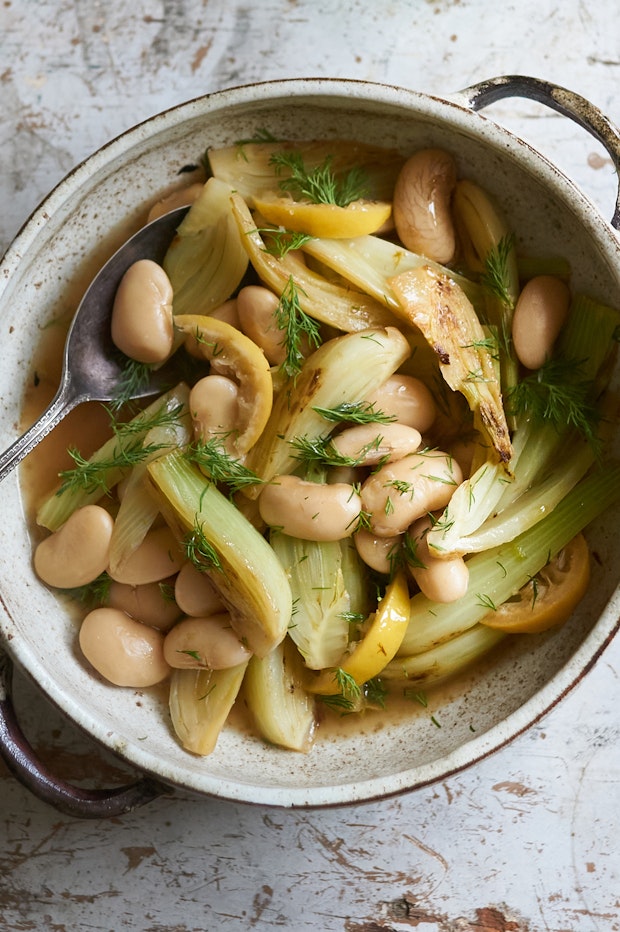 gigante beans cooked with fennel and herbs in a serving dish