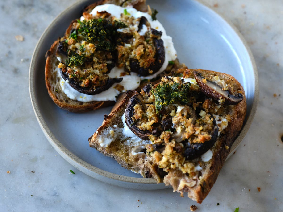 Roasted Mushroom Sandwich