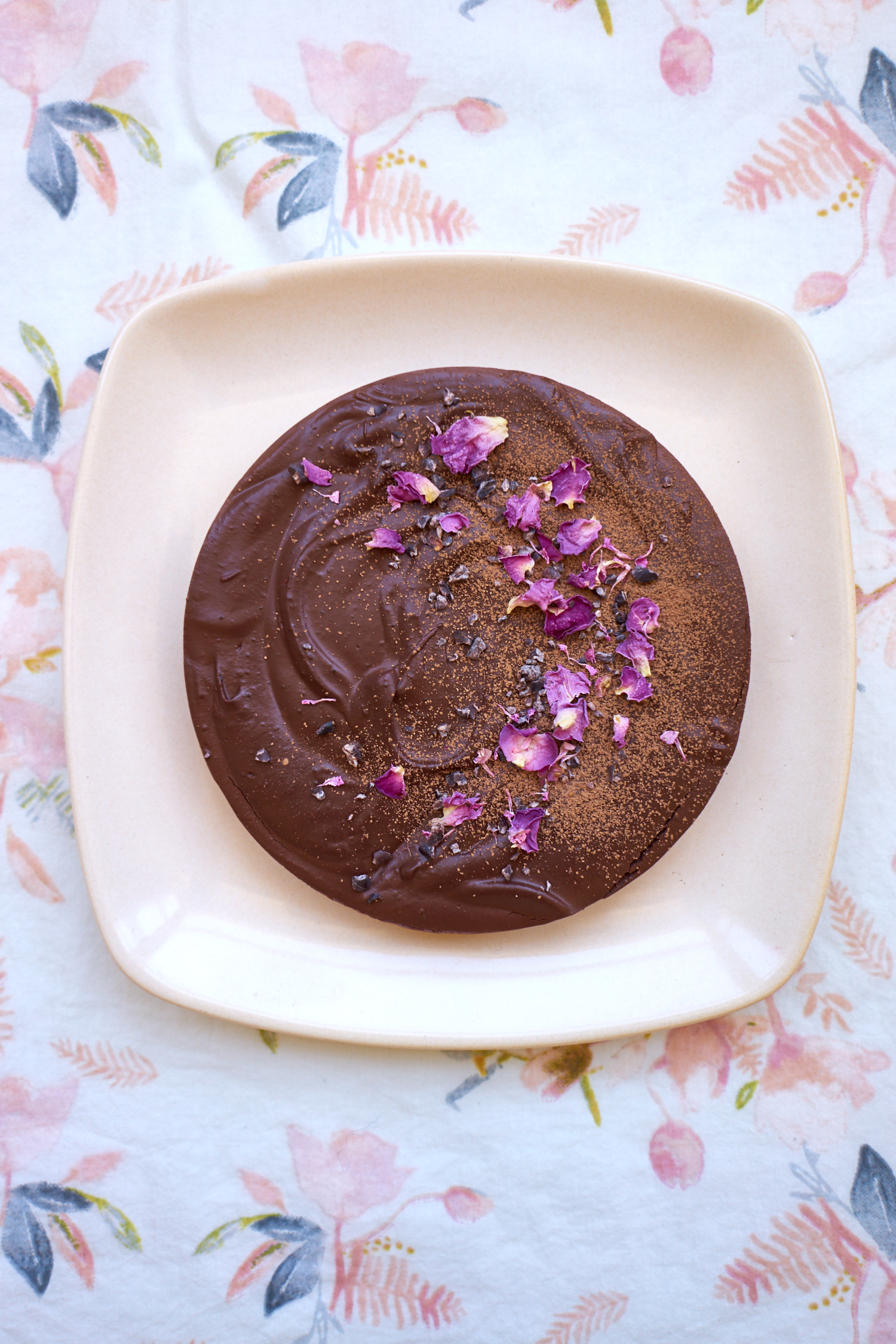 4-Ingredient No-Oven Chocolate Cake Recipe