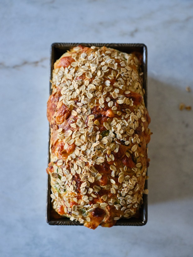 Cheddar Jalapeño Oatmeal Bread