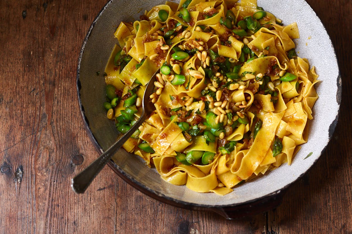 https://images.101cookbooks.com/pappardelle-with-spiced-butter-h.jpg?w=1200&auto=compress&auto=format