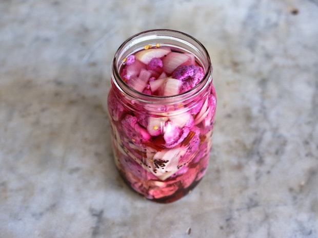 Quick Pickled Cauliflower in a Mason Jar