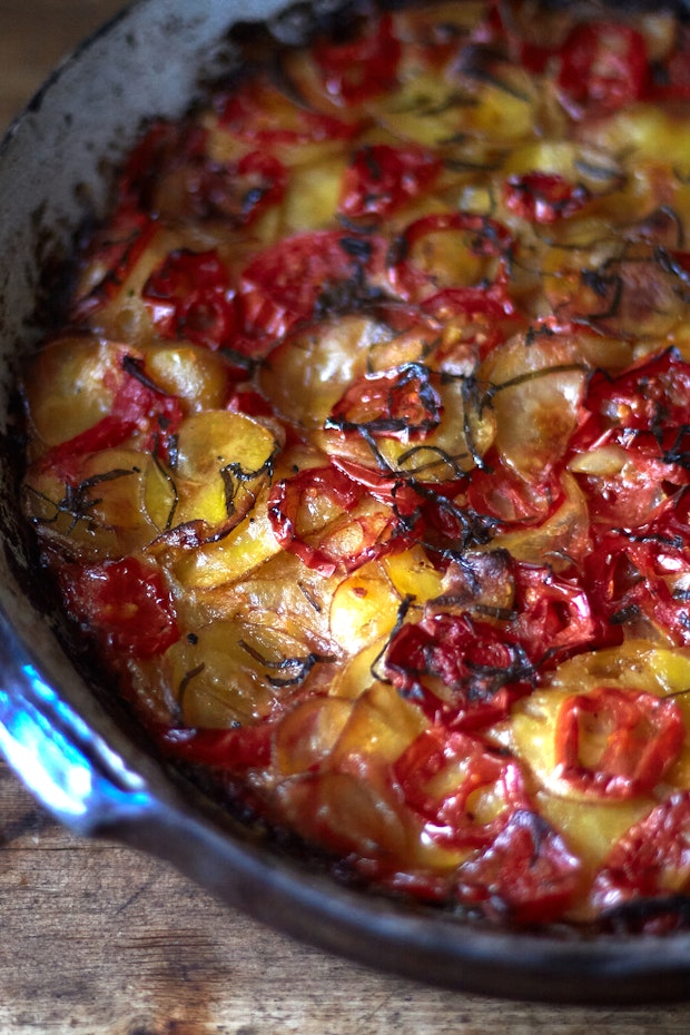 Potato Gratin with Tomatoes and Spices