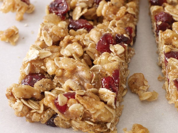 Eight Energy Bars worth Making at Home