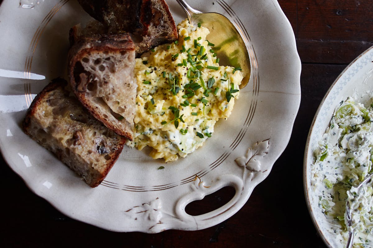 Scrambled Eggs with Cream Cheese