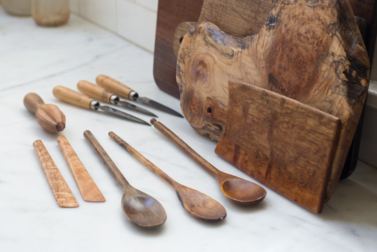 How to Season Wooden Spoons & Cutting Boards - Best Oils for Wooden Spoons