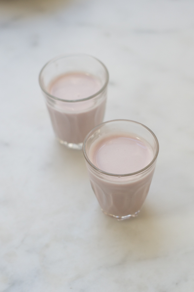 Homemade Strawberry Almond Milk Recipe