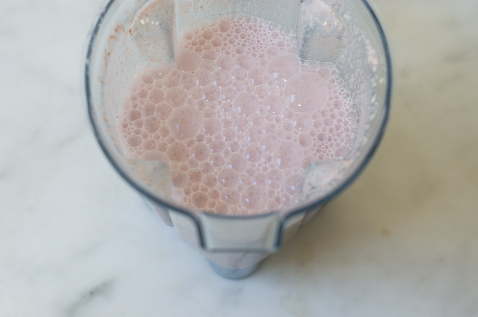 Homemade Strawberry Almond Milk Recipe