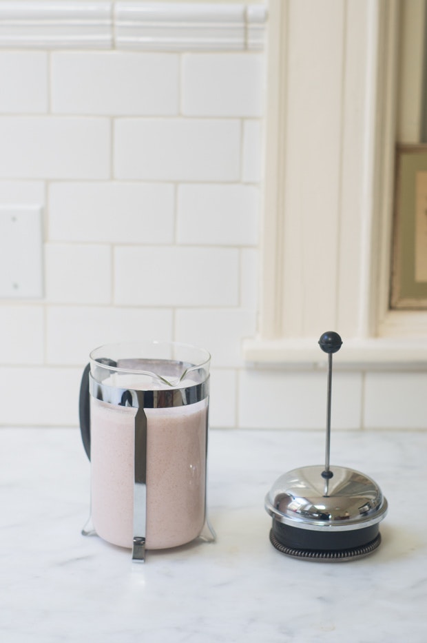 Homemade Strawberry Almond Milk Recipe