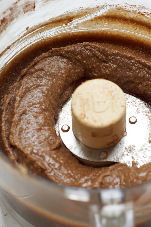 making sunflower seed butter in a food processor