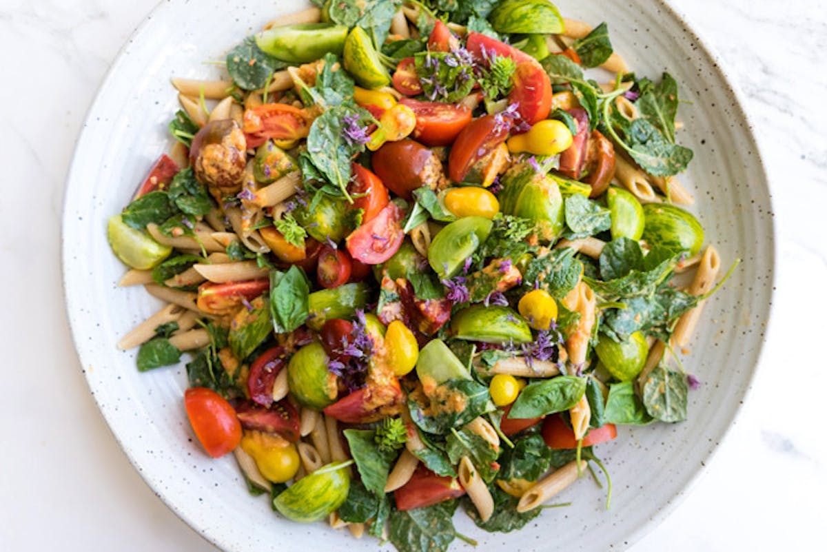 Spicy Vegetarian Ramen Recipe - Peas and Crayons