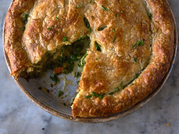 vegetable pot pie with crust for Thanksgiving dinner